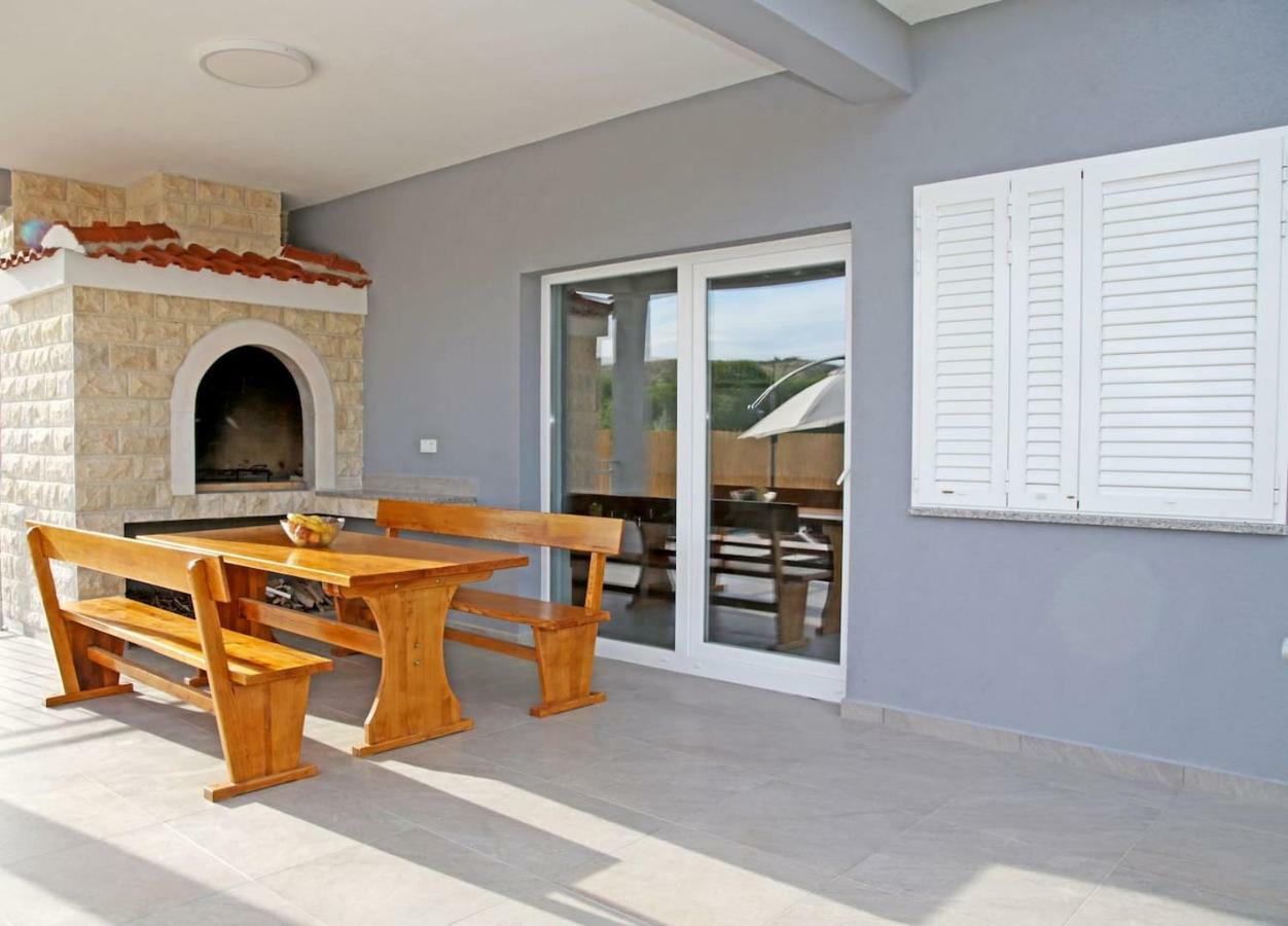 Modern Guest House Rak With Beautiful Pool Sibenik Exterior photo